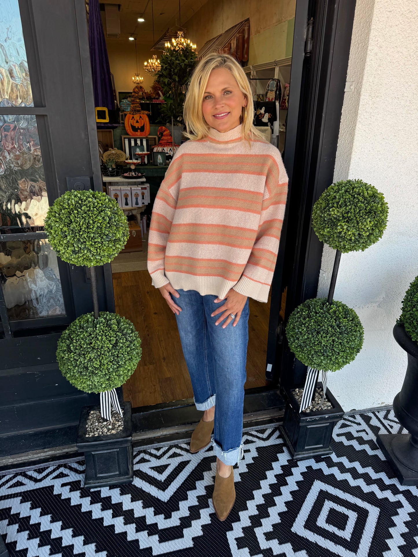 Quinnie Turtleneck Sweater - Orange