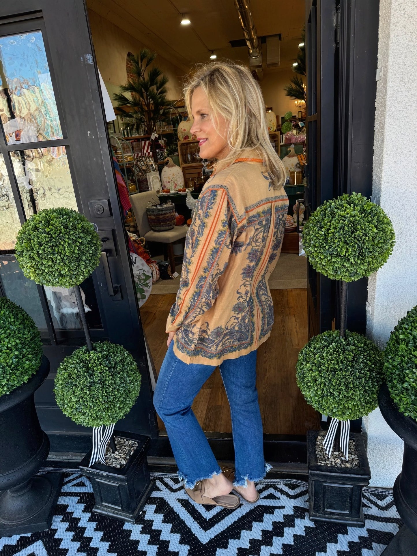Ivy Jane Paisley Border Shirt