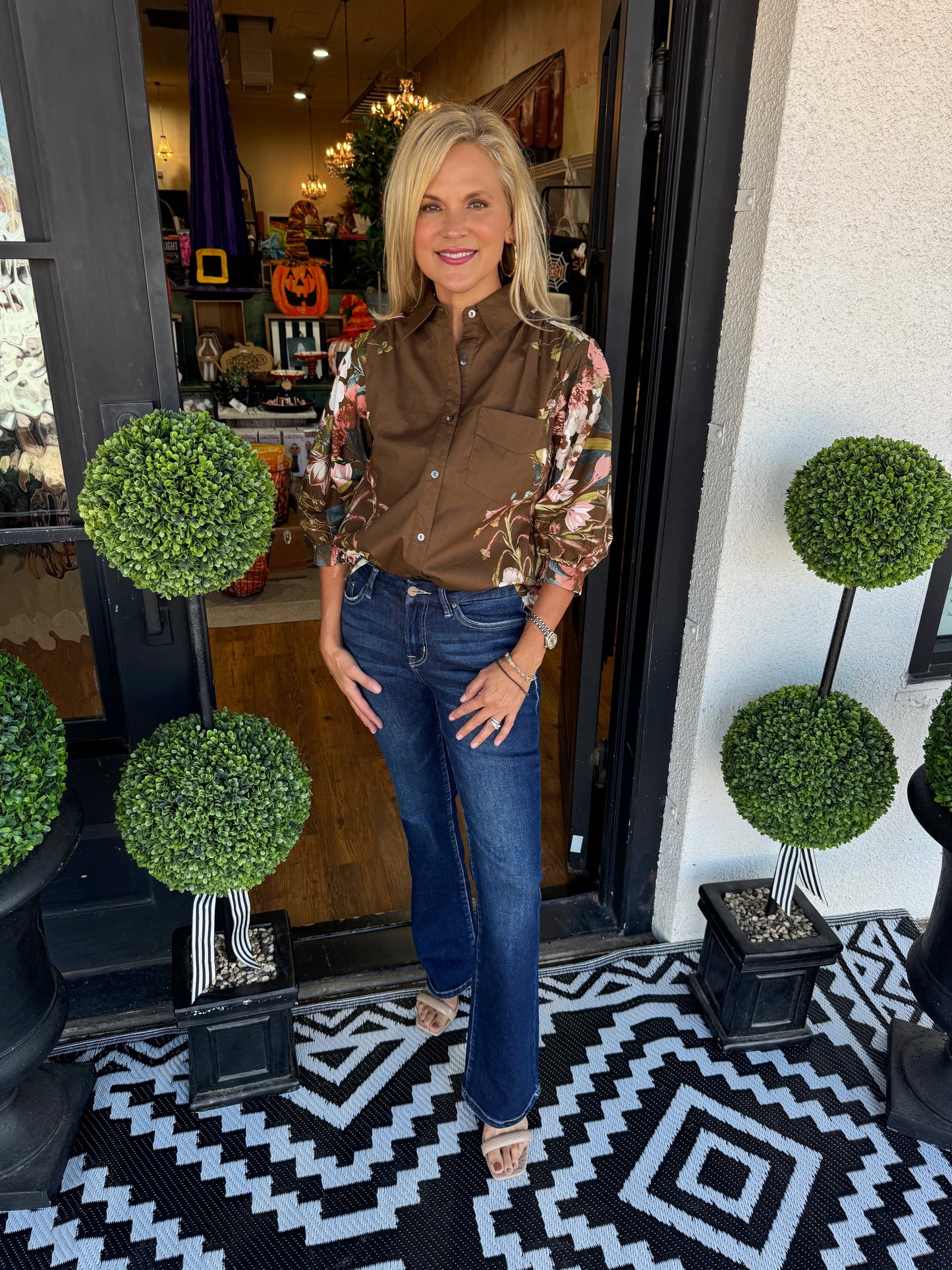 Mid-Rise Boot Cut Jean