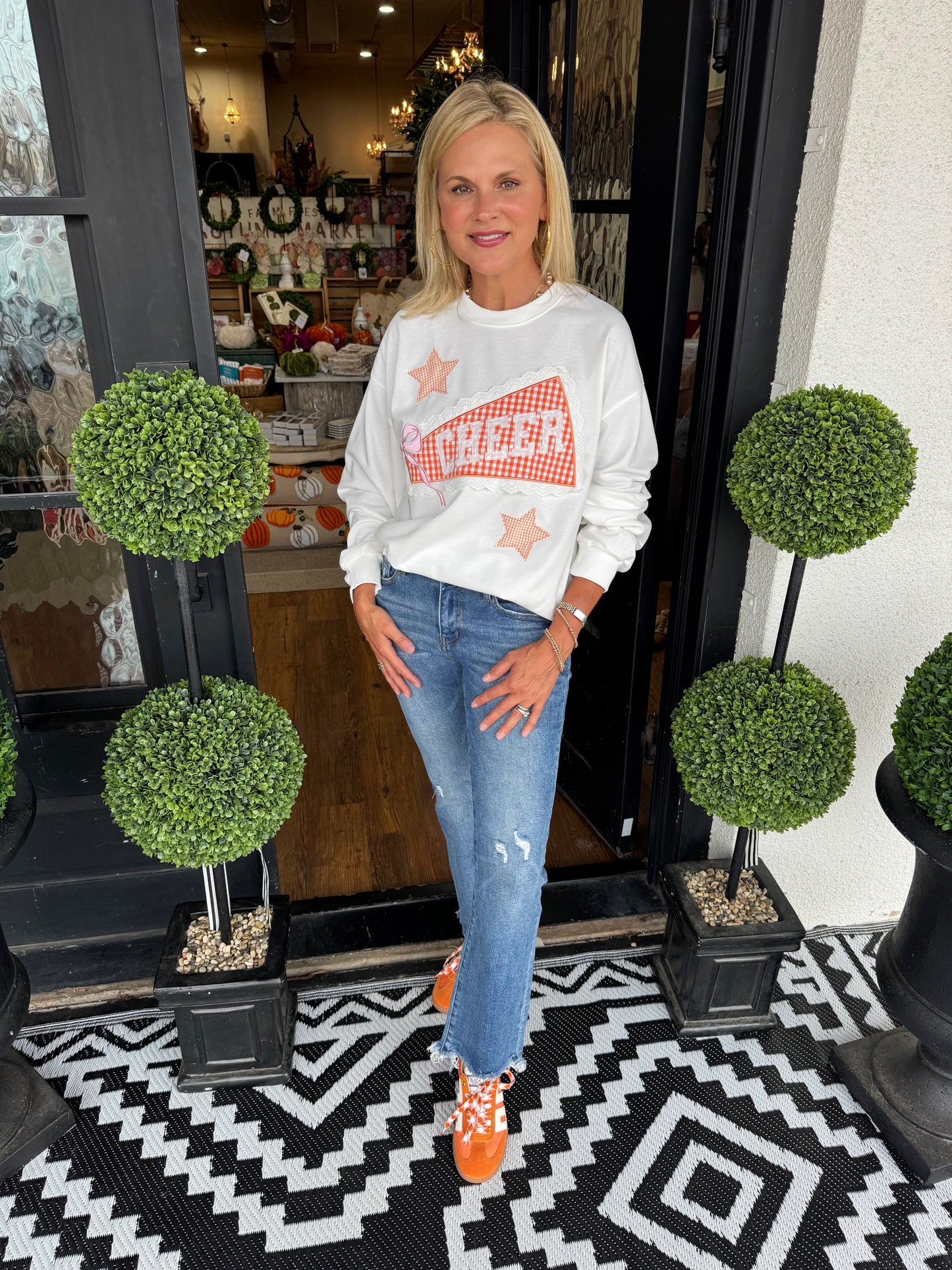 Elizabeth Cheer Sweatshirt - White