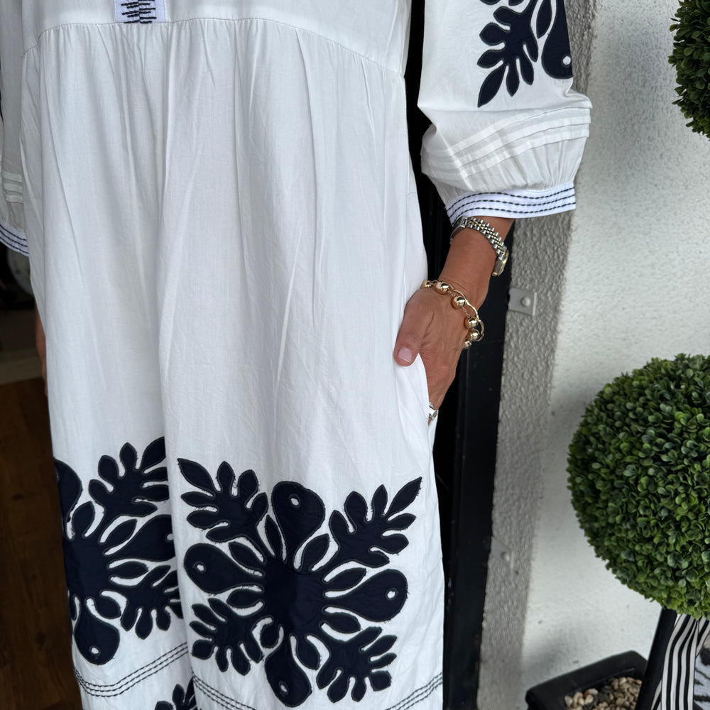Lyndi Appilque Dress