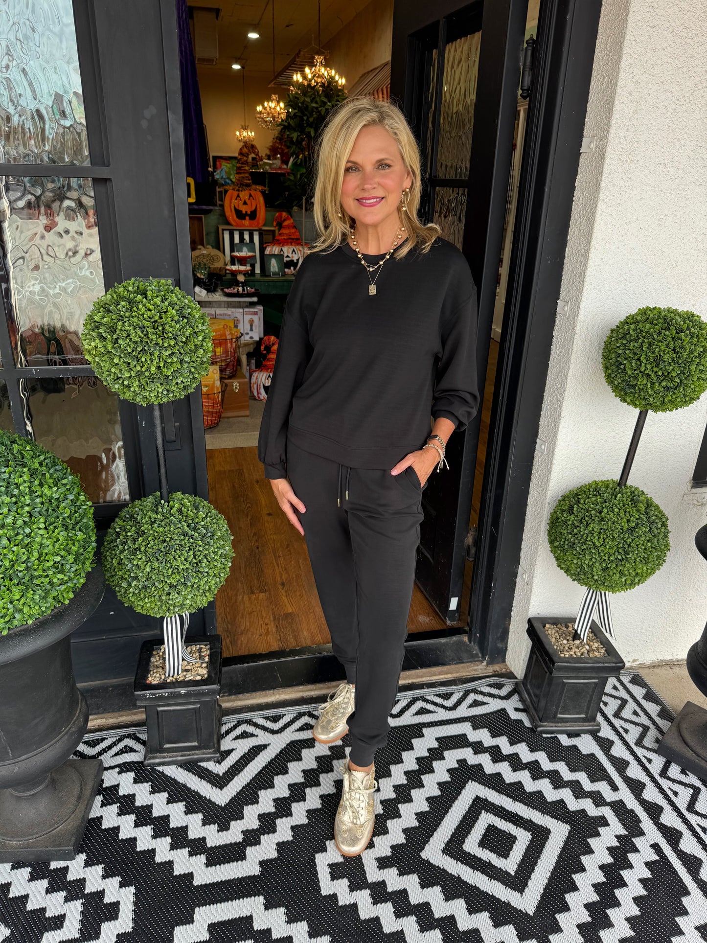 Cora Set - Black