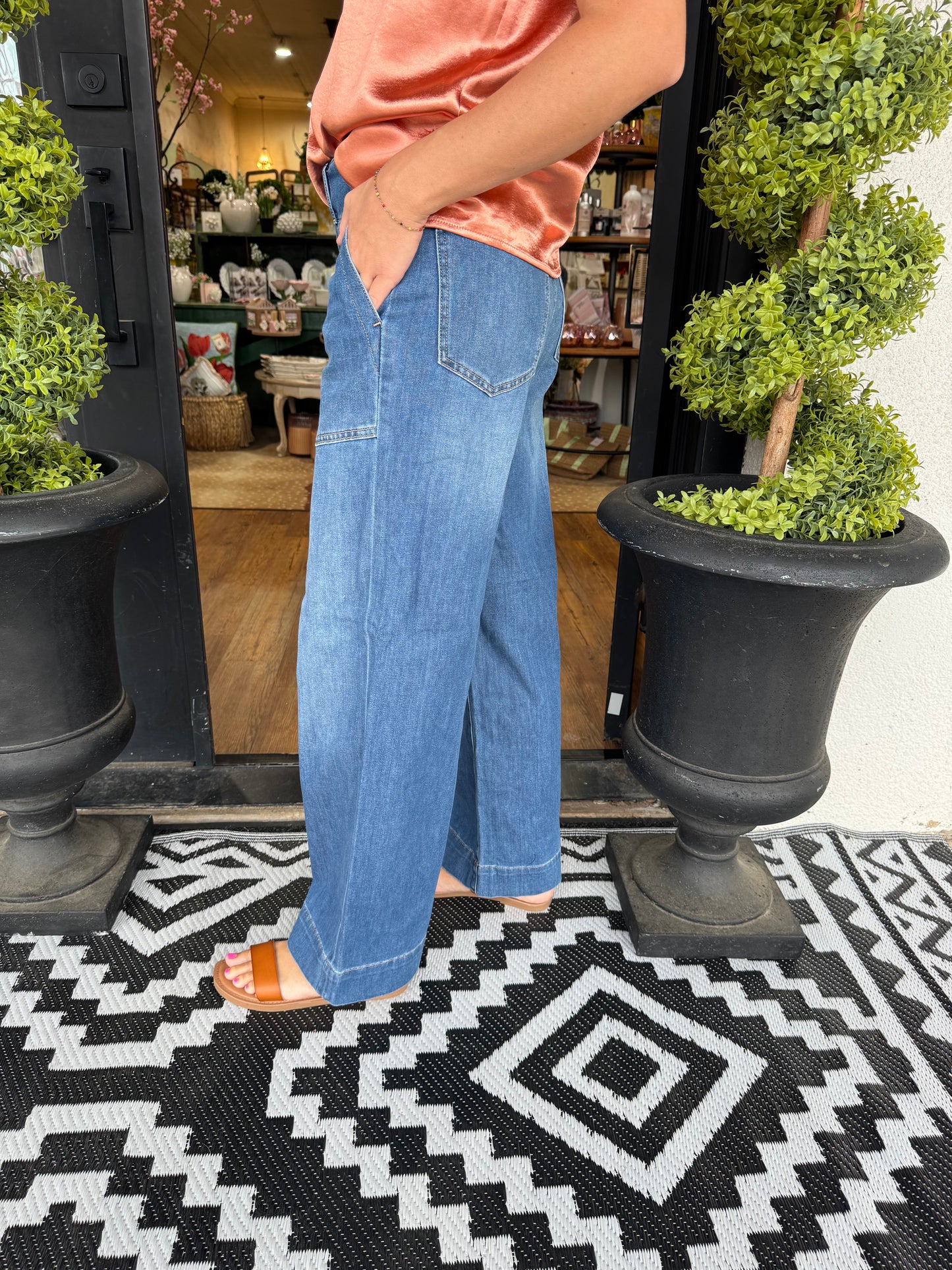 Liverpool Patch Pocket Wide Leg Jean 31”