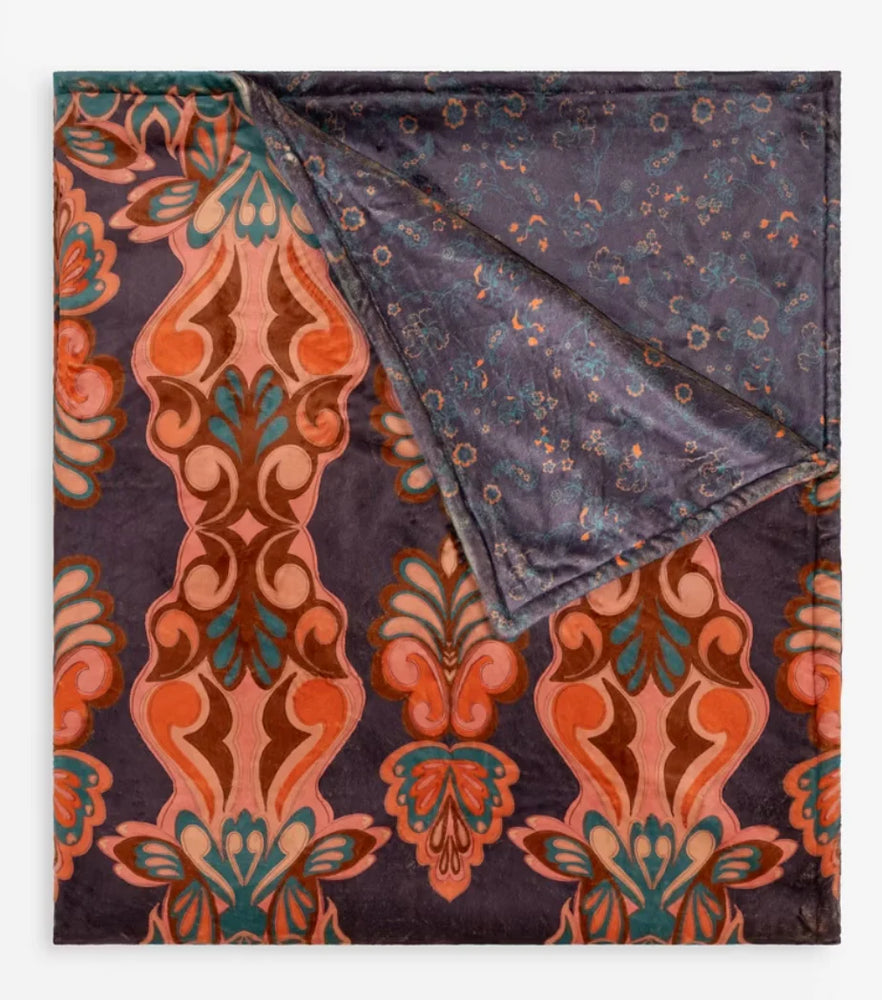 
                  
                    Laurel Canyon Cozy Blanket - Ryland
                  
                