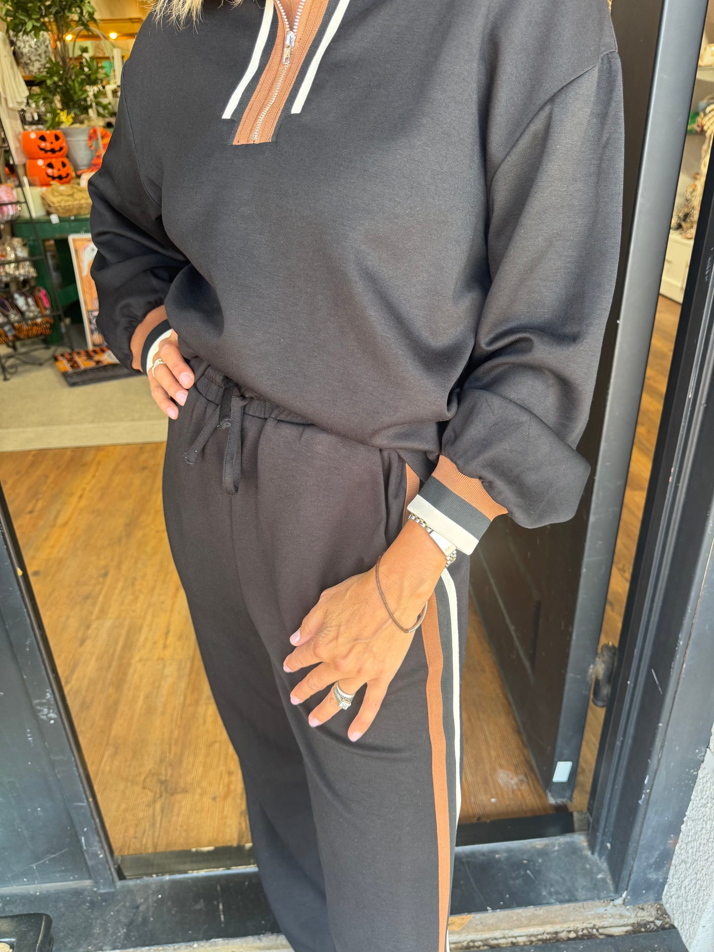 Raelyn Set - Black