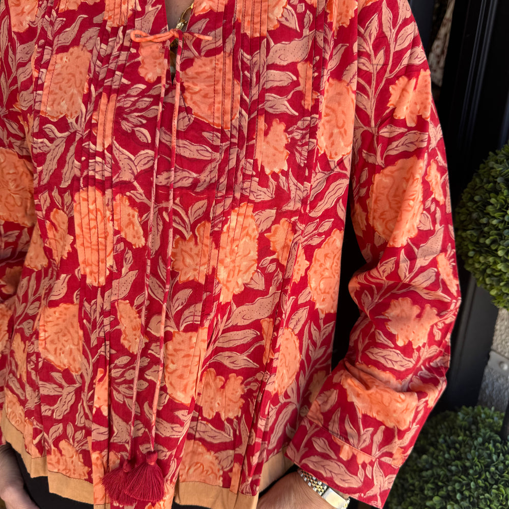 
                  
                    Ivy Jane Rose Border Top
                  
                