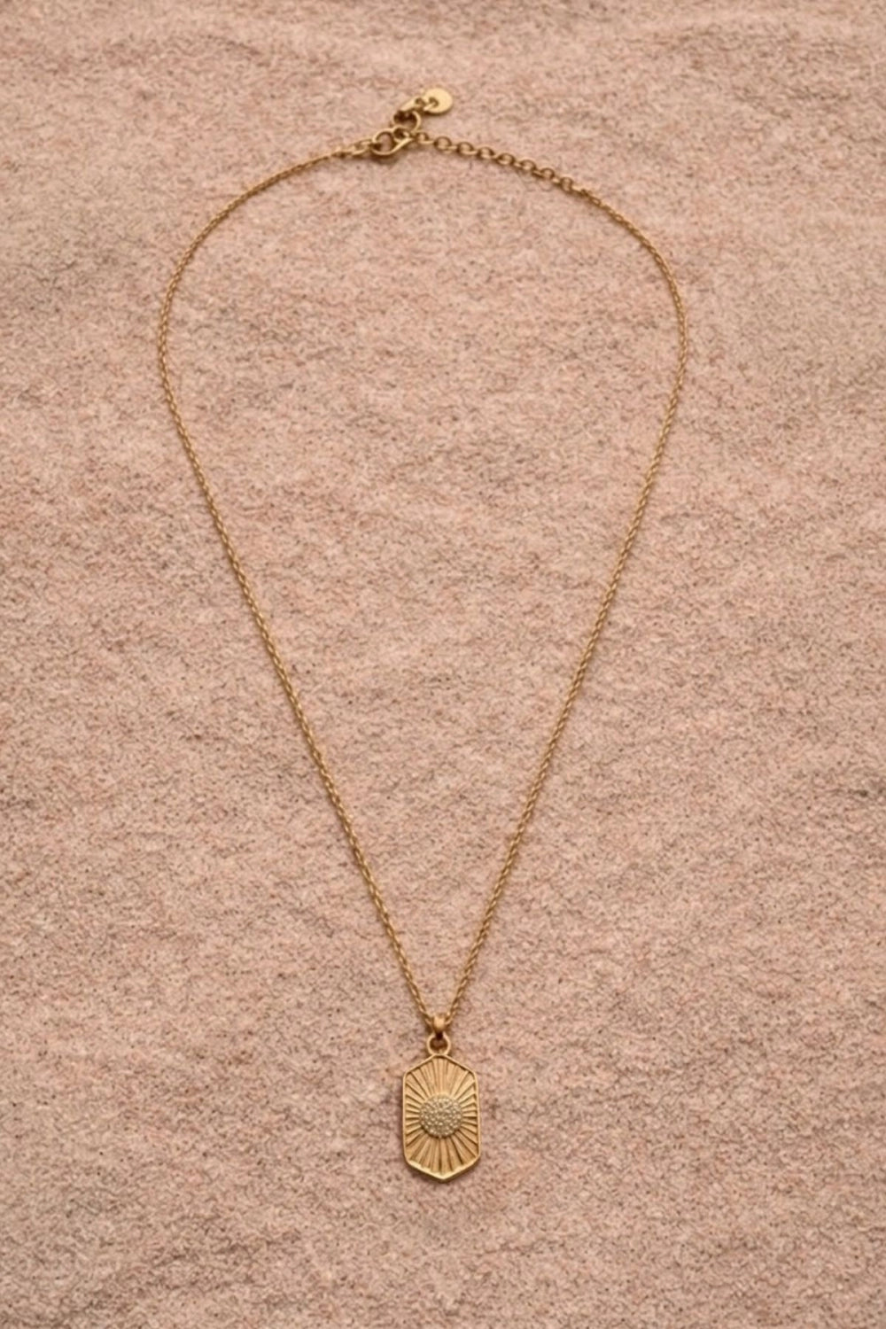 Claire Necklace - Gold