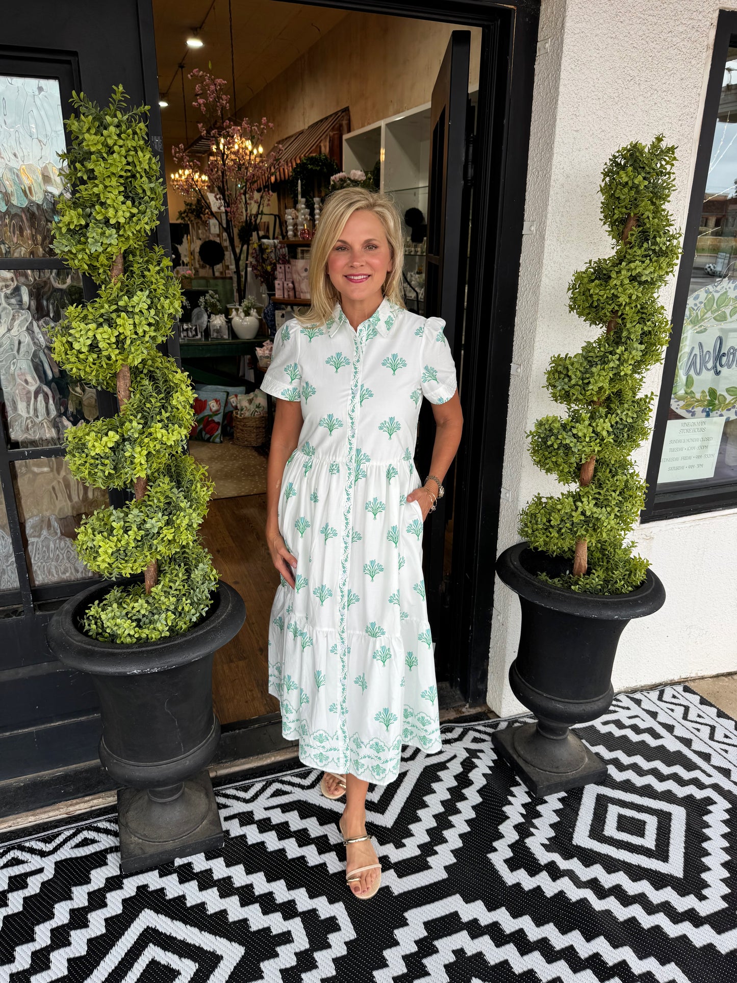 lady vine dresses Ladivine 7469W Dress Off-White / 22