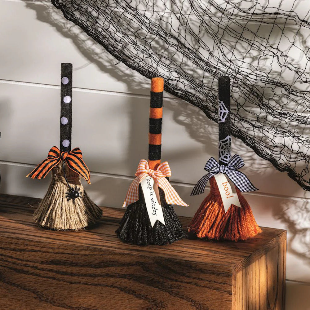 Small Halloween Broom - Tan