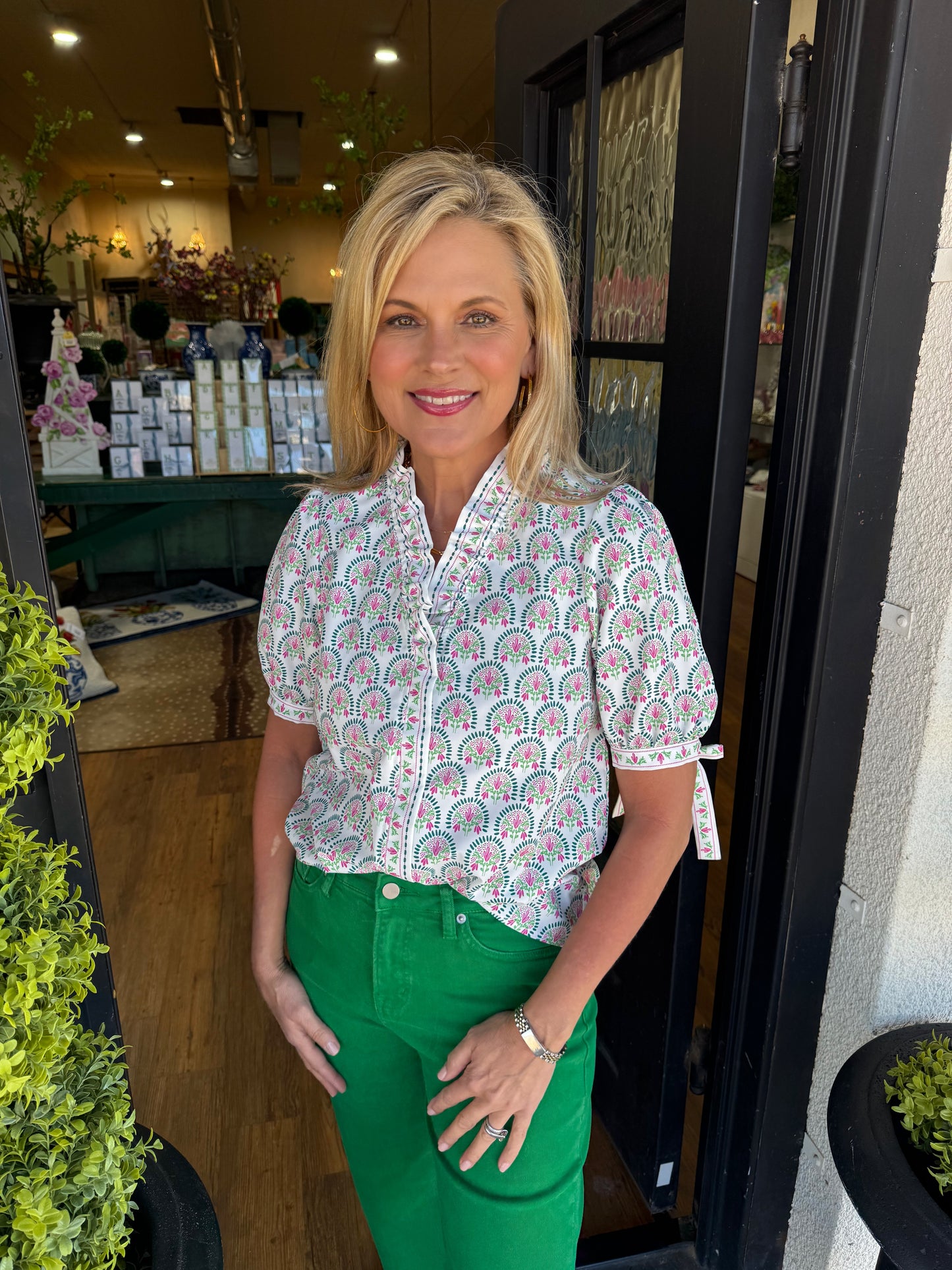 Mary Square Brynn Sunshower Flora White Top