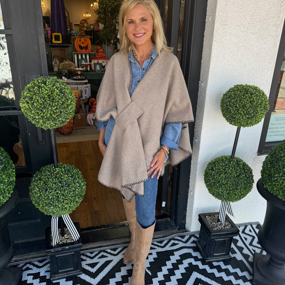 Hayword Blanket Poncho - Beige