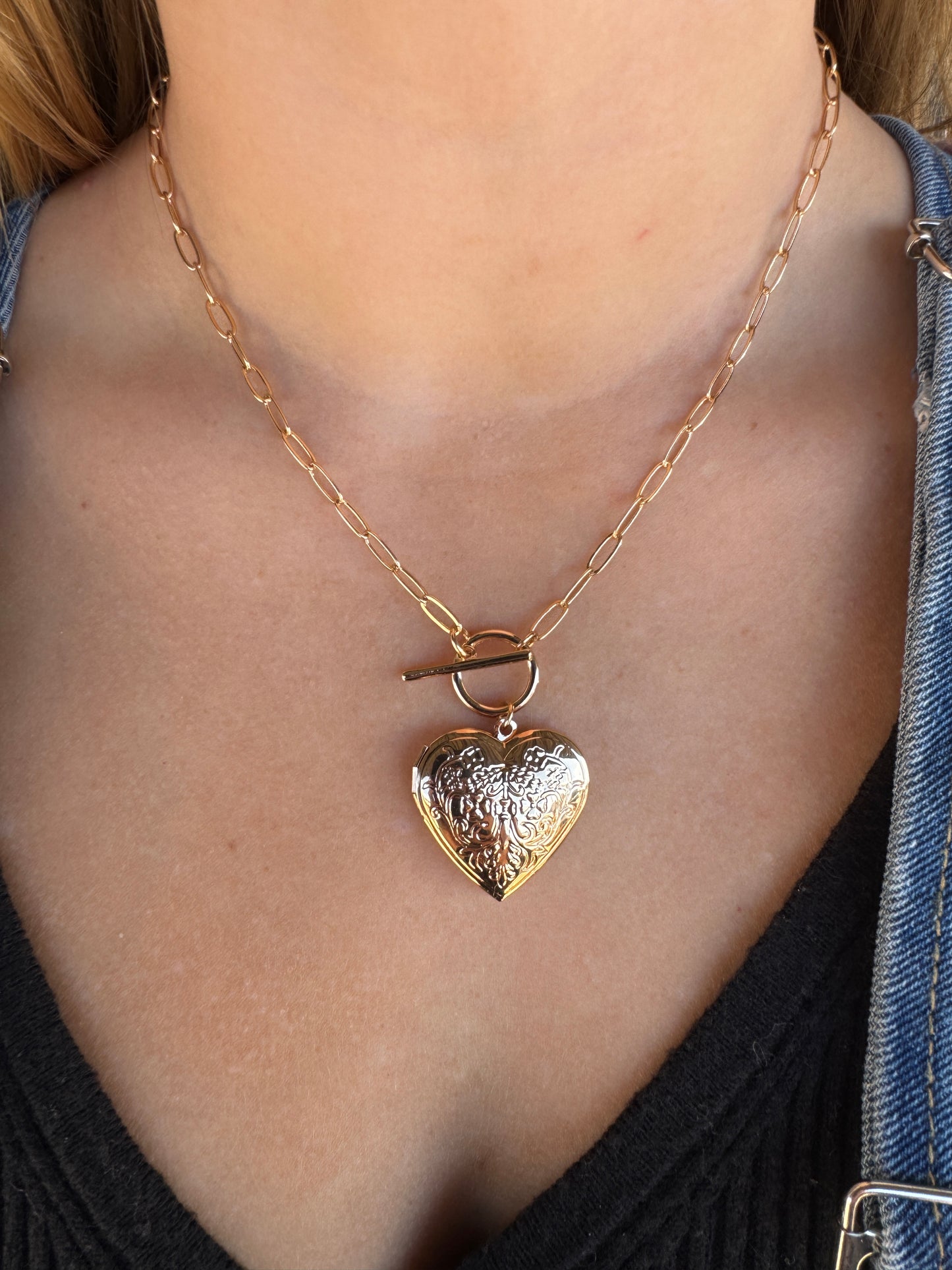 Chain Heart Locket Necklace