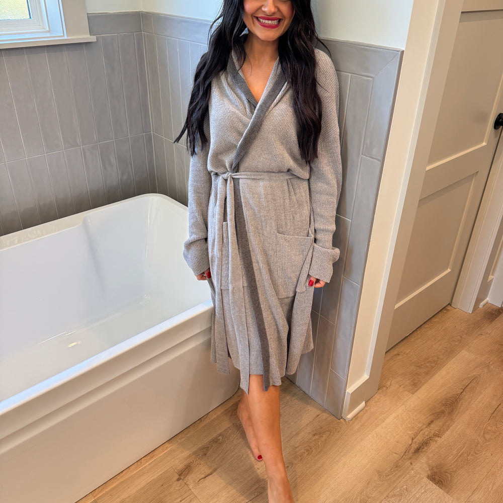 Barefoot Dreams Tipped Ribbed Short Robe- Dove Gray