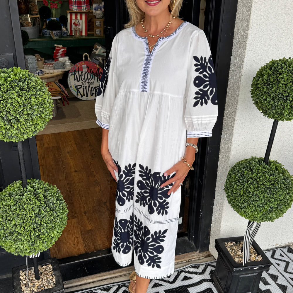Lyndi Appilque Dress