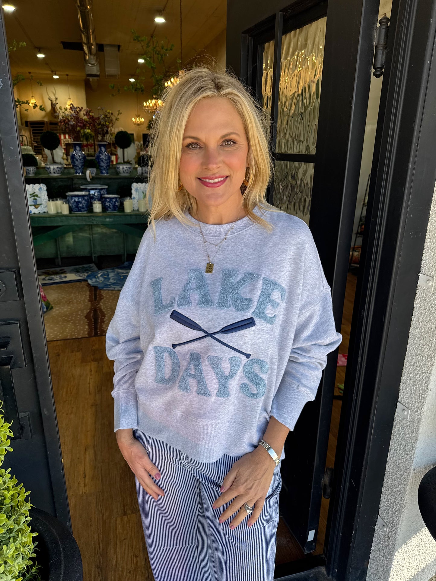 Lake Days Sweatshirt - Grey