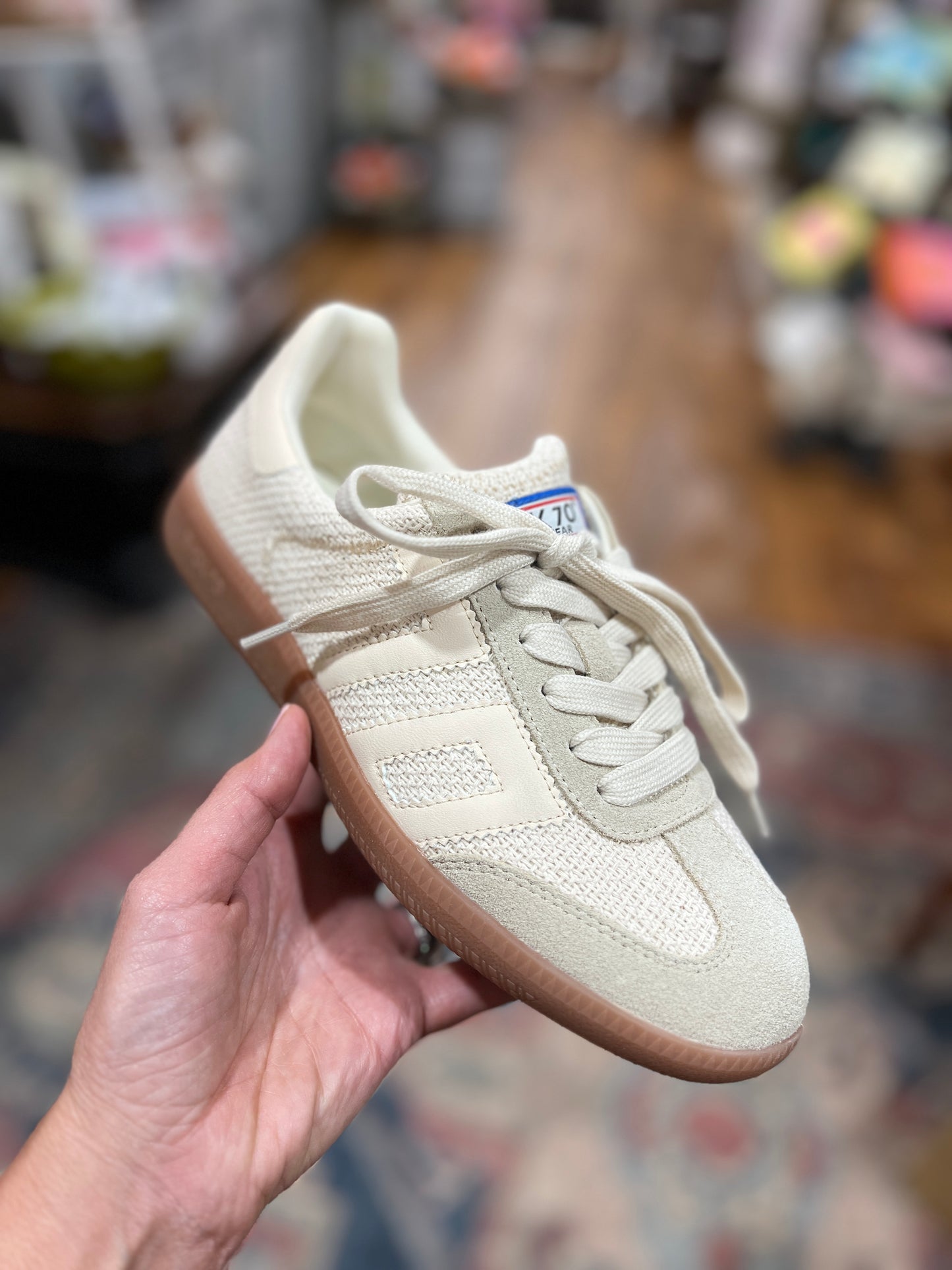 Back 70 Iuta Beige Sneaker