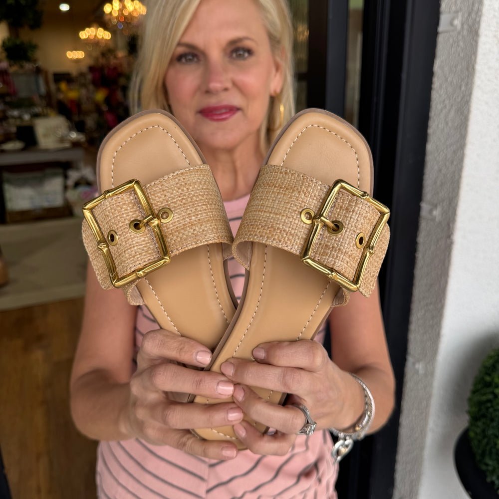 
                  
                    Kylie Sandal
                  
                