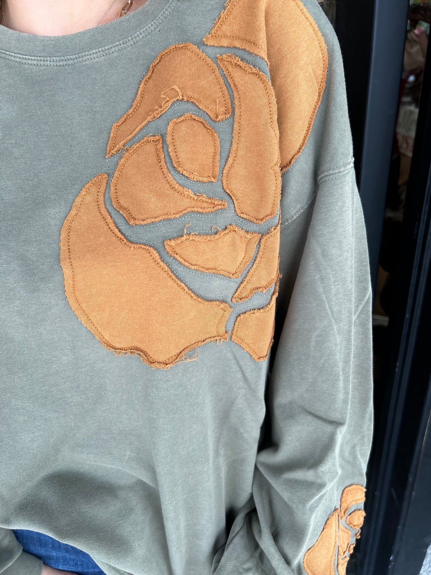 Rose Sweatshirt