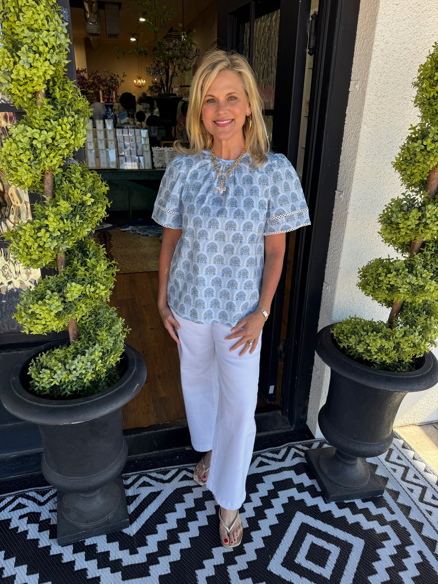 Mary Square Tabby Sunshower Flora Blue Top