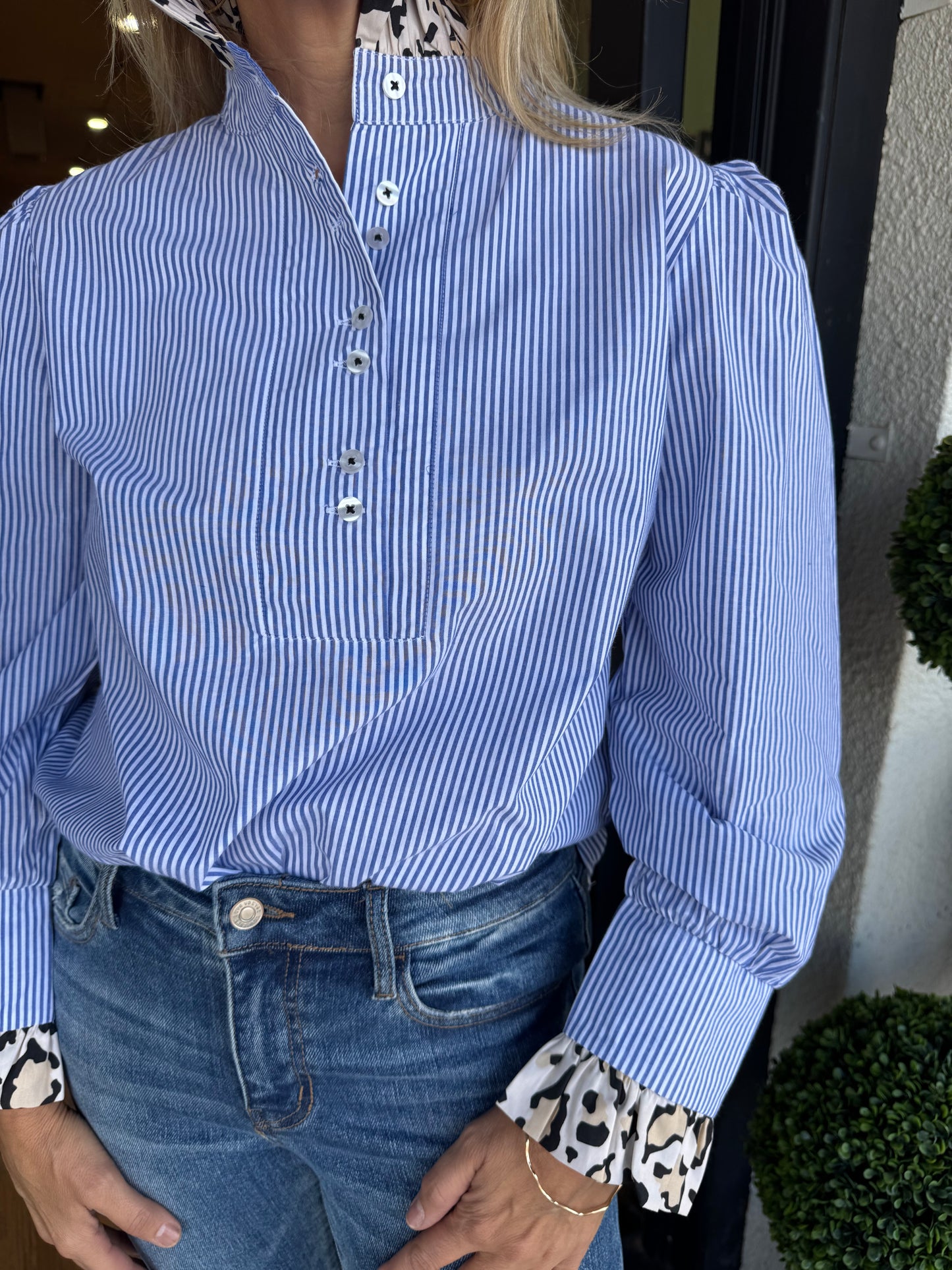 Tizzie Blue Striped Puff Sleeve Top