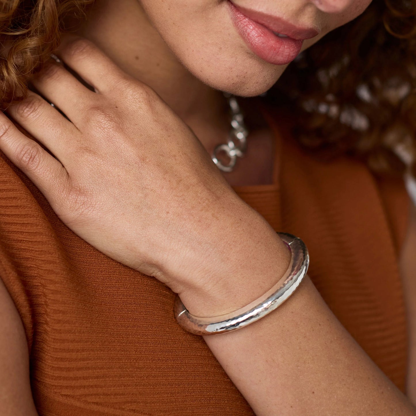 Catalina Hinge Bangle - Silver - OS