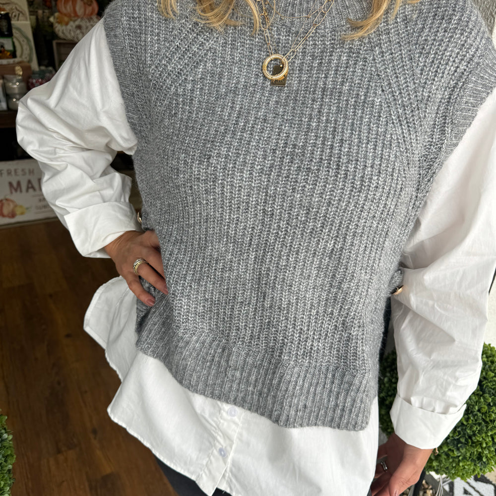 
                      
                        Marietta Sweater Vest Light Grey
                      
                    