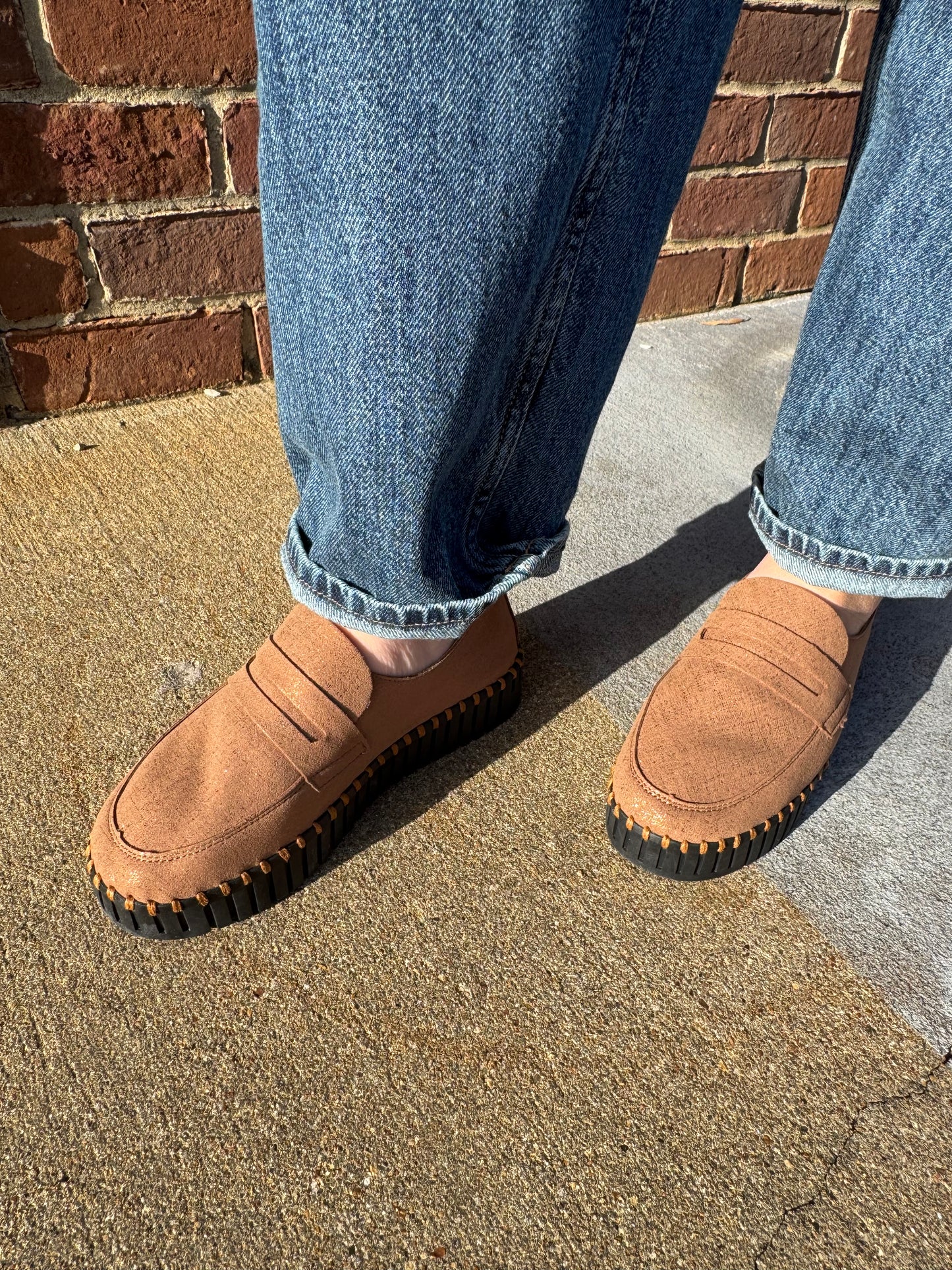 Nougat Black Loafer