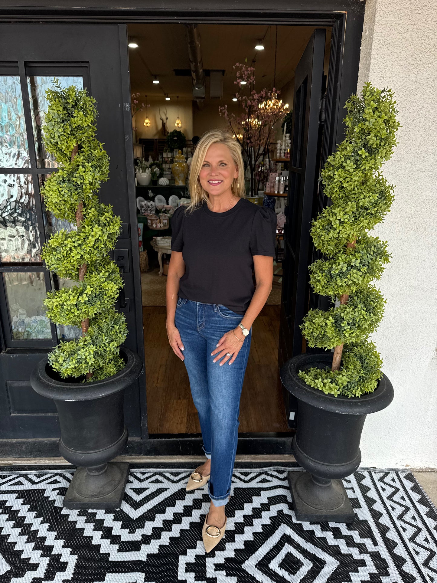 Mary Square Pleat Sleeve Tee Larissa - Black