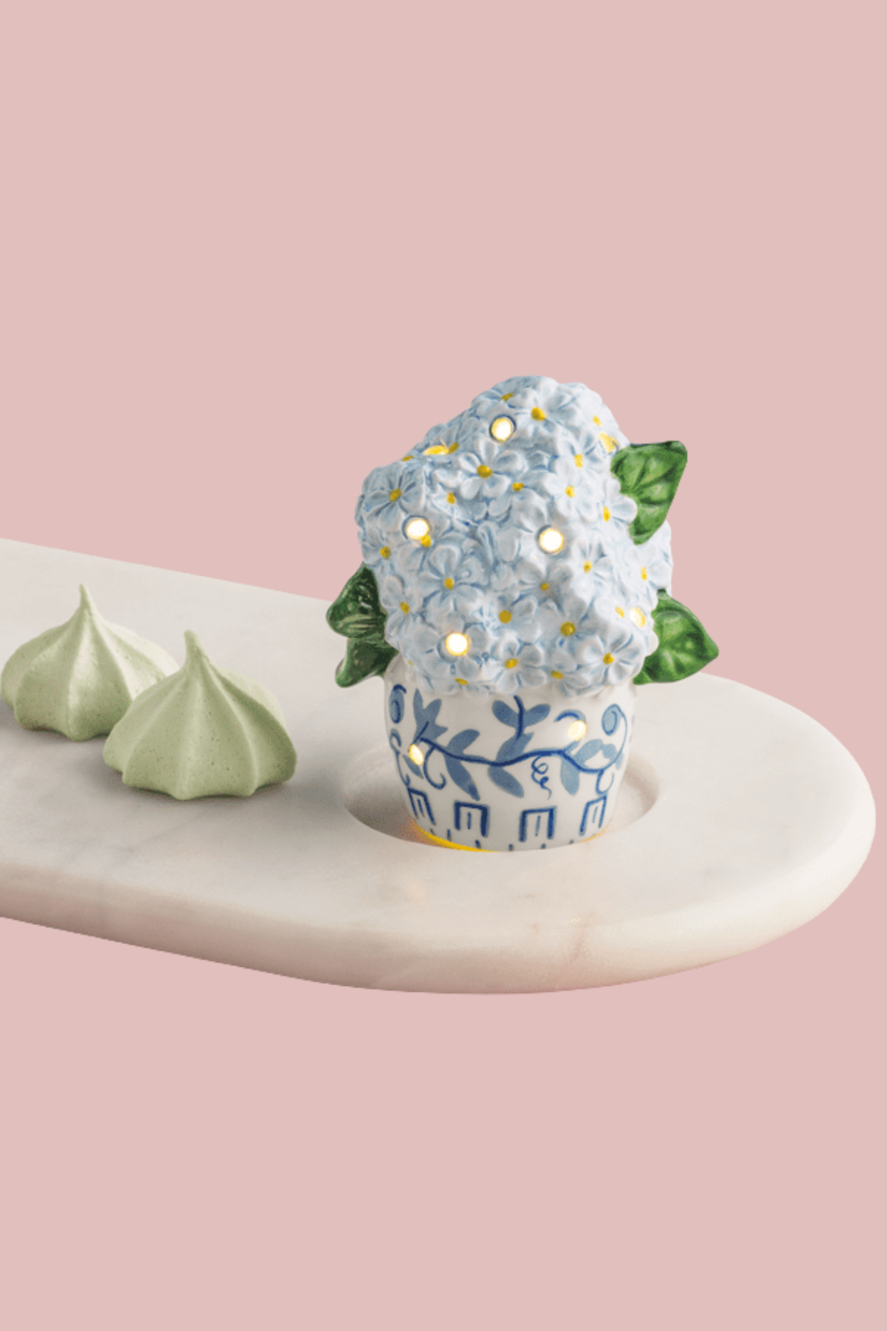 Hydrangea Light-Up Sitter