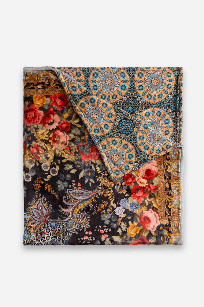 
                  
                    Laurel Canyon Cozy Blanket - Leto
                  
                