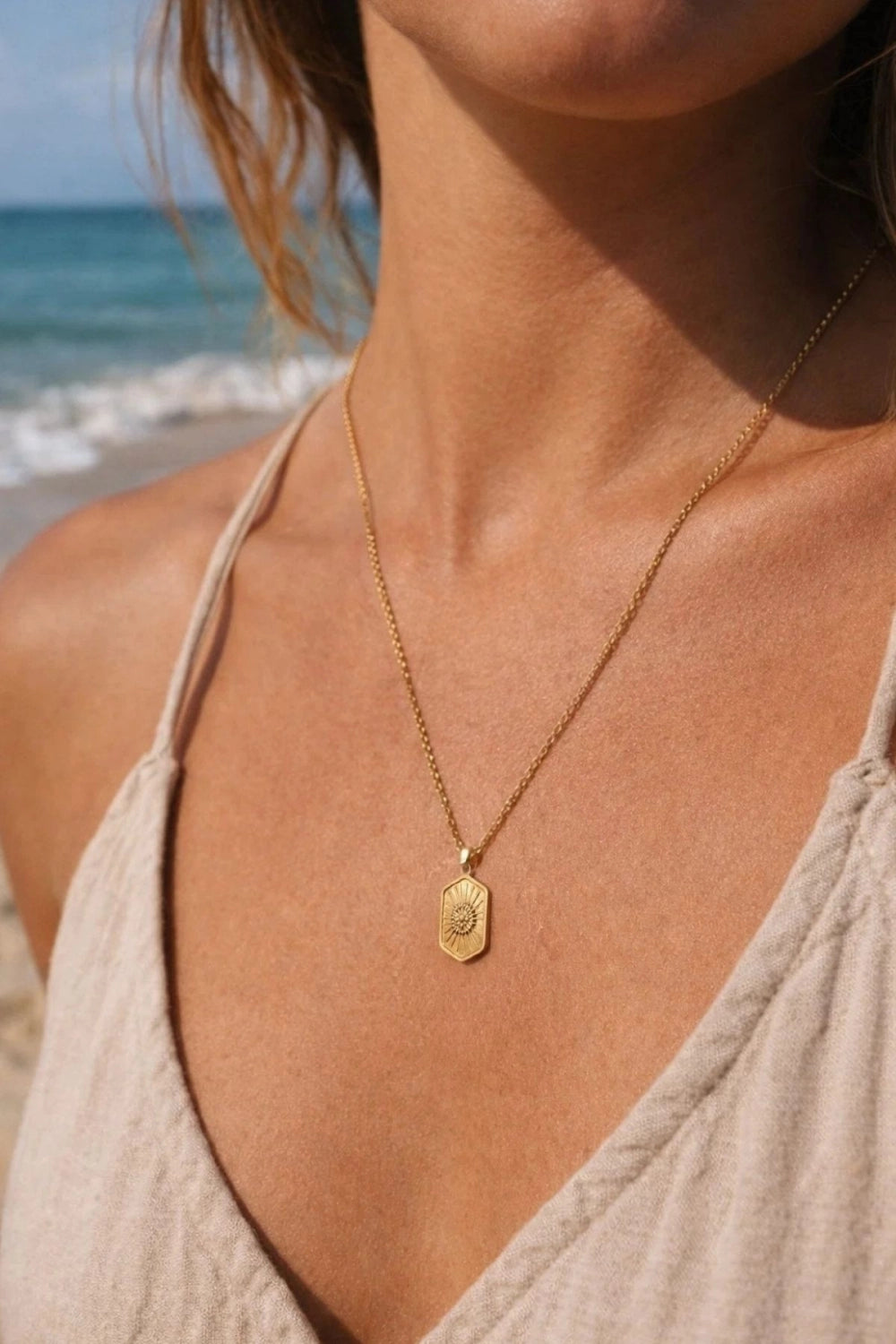 Claire Necklace - Gold